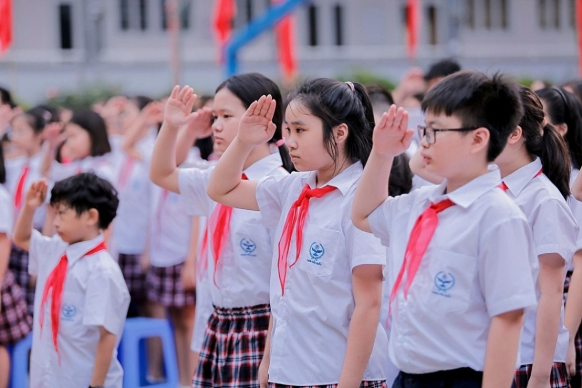 Trường chuyên là nơi đào tạo nhân tài, không phải vì số lượng visa du học